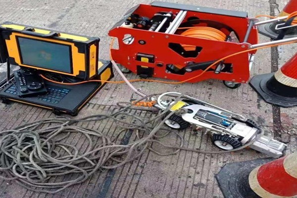 山城CCTV管道检测机器人